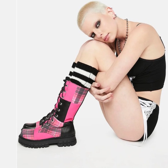 Dolls kill scream and shout boots - Picture 8 of 14